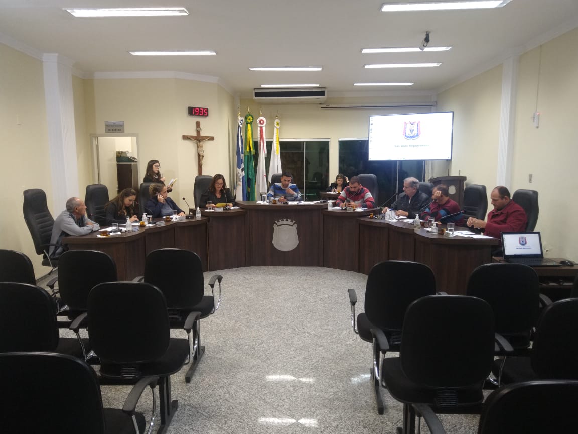 Aprovação das Contas Municipais, Reuniões Itinerantes da Câmara e Parlamento Jovem foram os projetos discutidos e aprovados na 16ª Reunião Ordinária