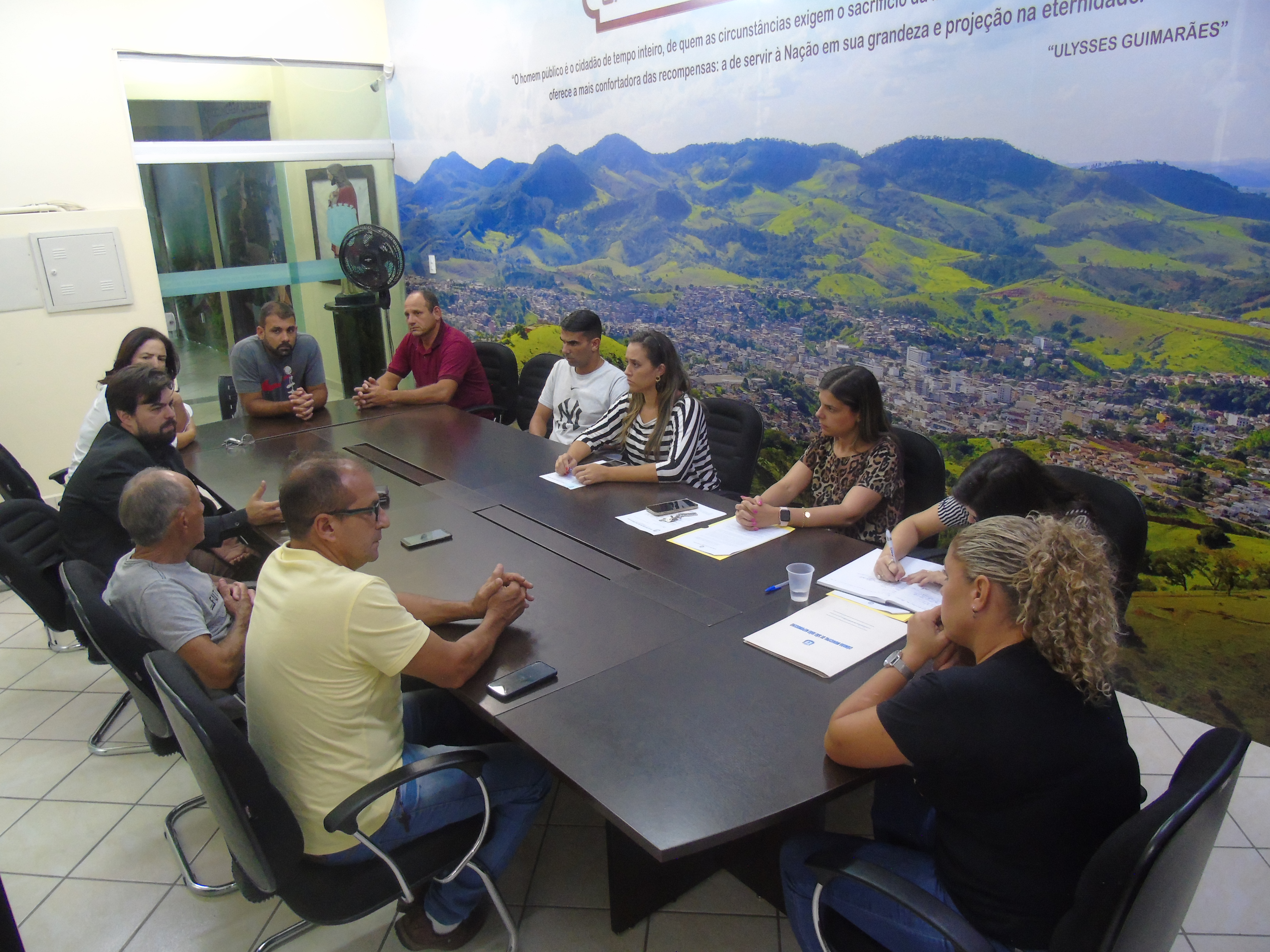 Comissões da Câmara se reúnem na tarde desta segunda (24)