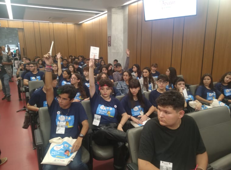 Jovens do PJ Minas 2022 preparam documento para a Plenária Final