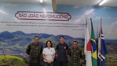 PRESIDENTA E VICE-PRESIDENTE DA CÂMARA RECEBEM CORONEL DO EXÉRCITO EM VISITA INSTITUCIONAL