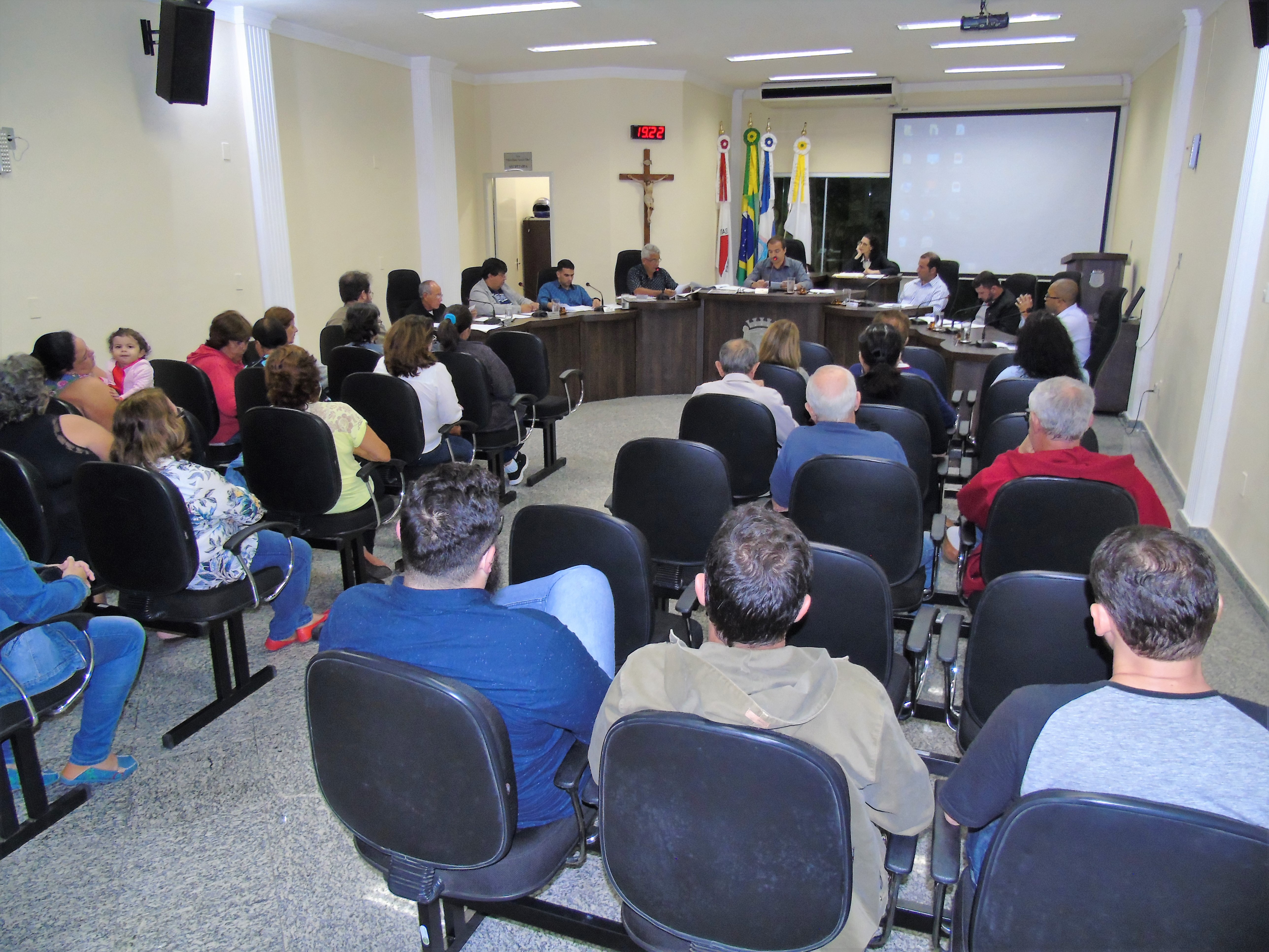 Três projetos de Lei do Executivo Municipal são aprovados na 22ª Reunião Ordinária da Câmara