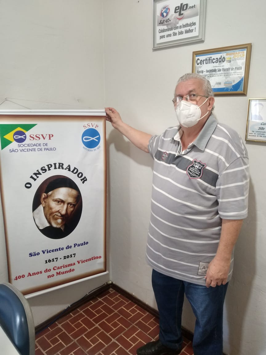 VACINE & DOE SOLIDARIEDADE!